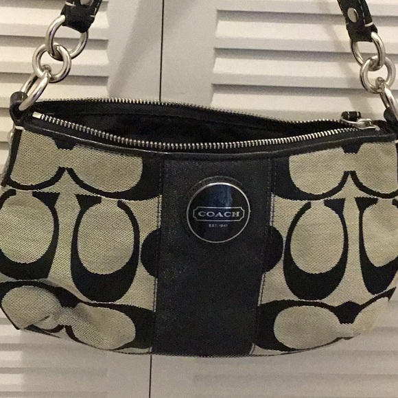 Coach Handbag - Picture 2 of 2